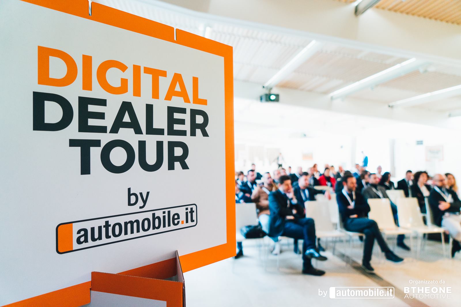 eBay affida a Theoria la comunicazione di Automobile.it